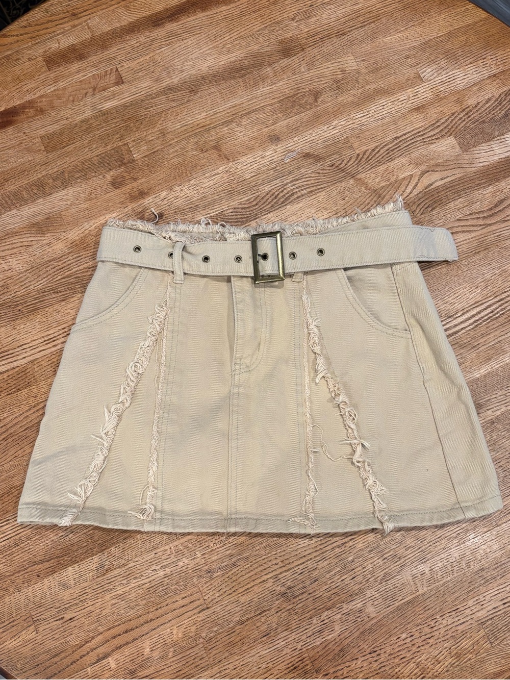 High-Waist Frayed Trim Mini Skirt with Belt - Cream